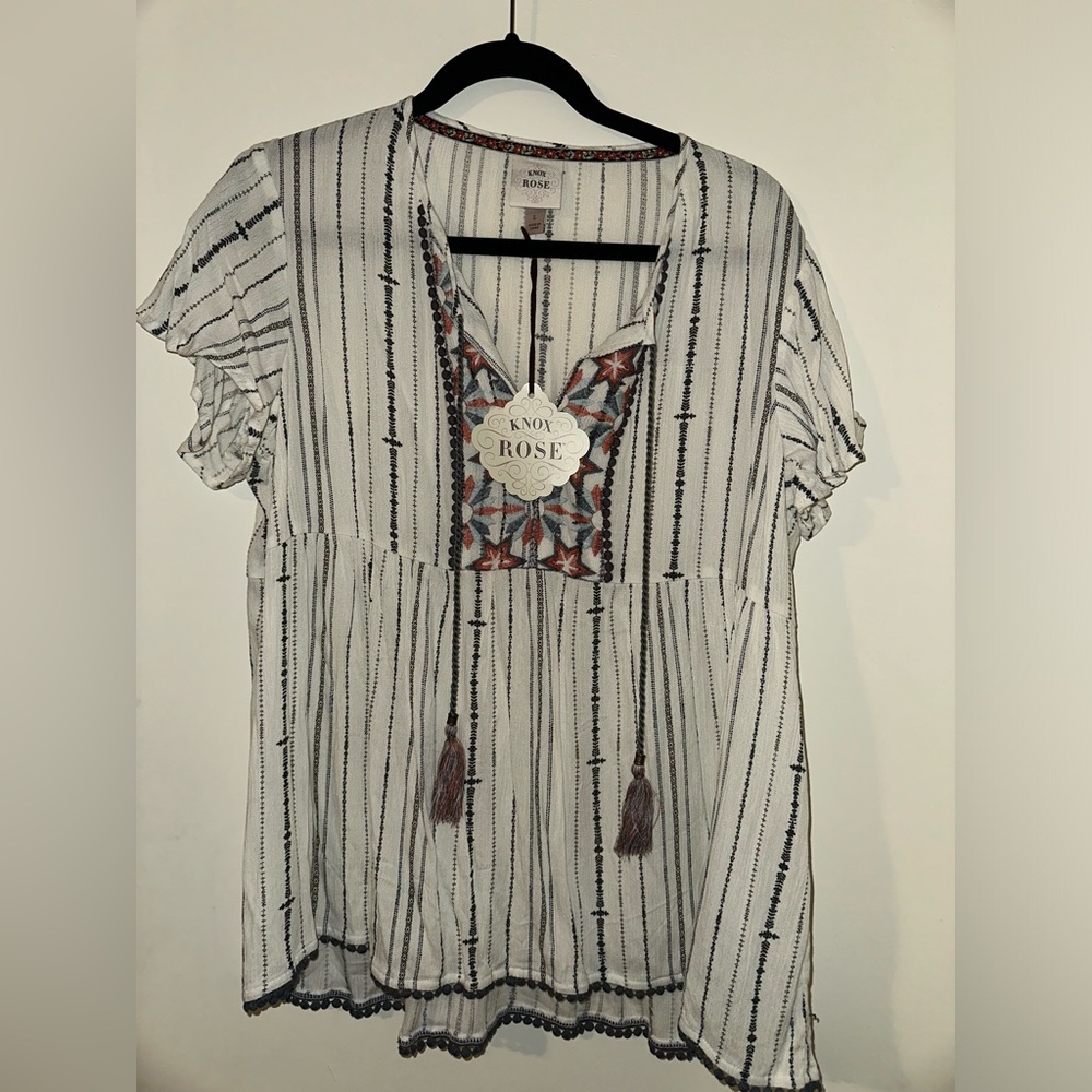 NWT Knox Rose Boho Top